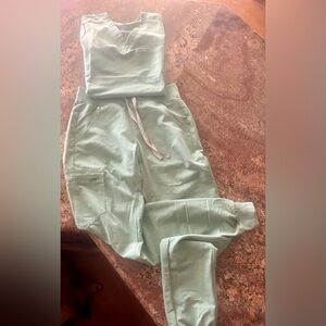 Jade Scrub Set-barely worn.